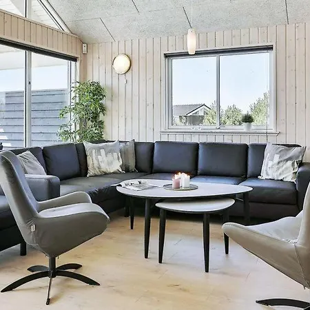 Sleeps 20 Pool Wifi * Bøtø By