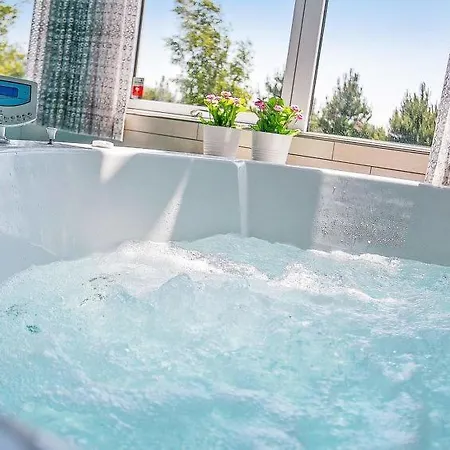 Sleeps 20 Pool Wifi *