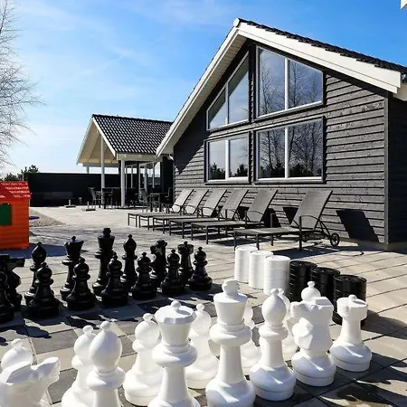 度假居 Sleeps 20 Pool Wifi Bøtø By