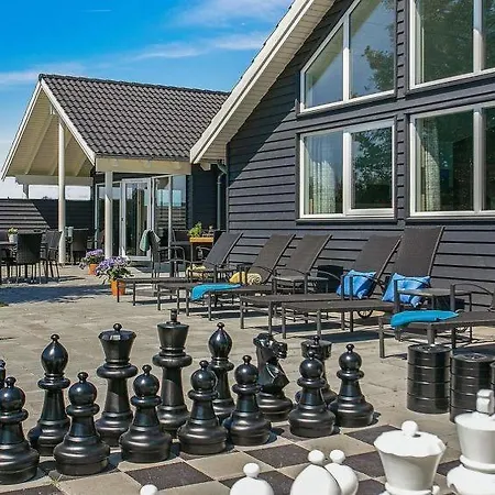 Sleeps 20 Pool Wifi